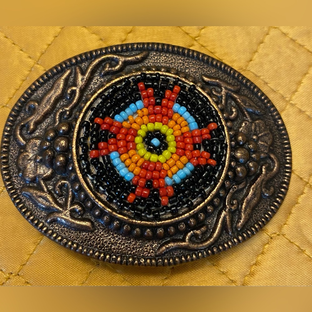 Native American Indian hand beaded centerpiece belt buckle
